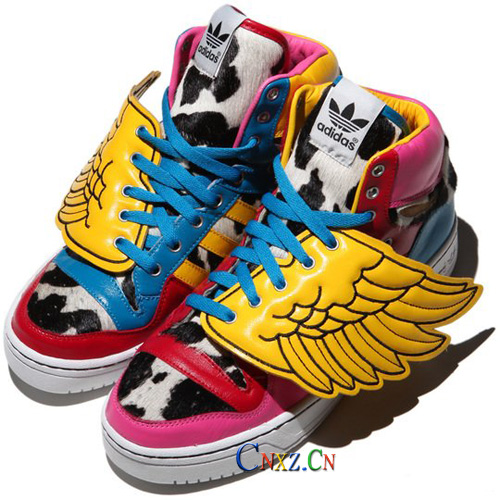 JSҲn 2NE1}֮a(chn)didas O by O Jeremy ScottʥQeעϵ